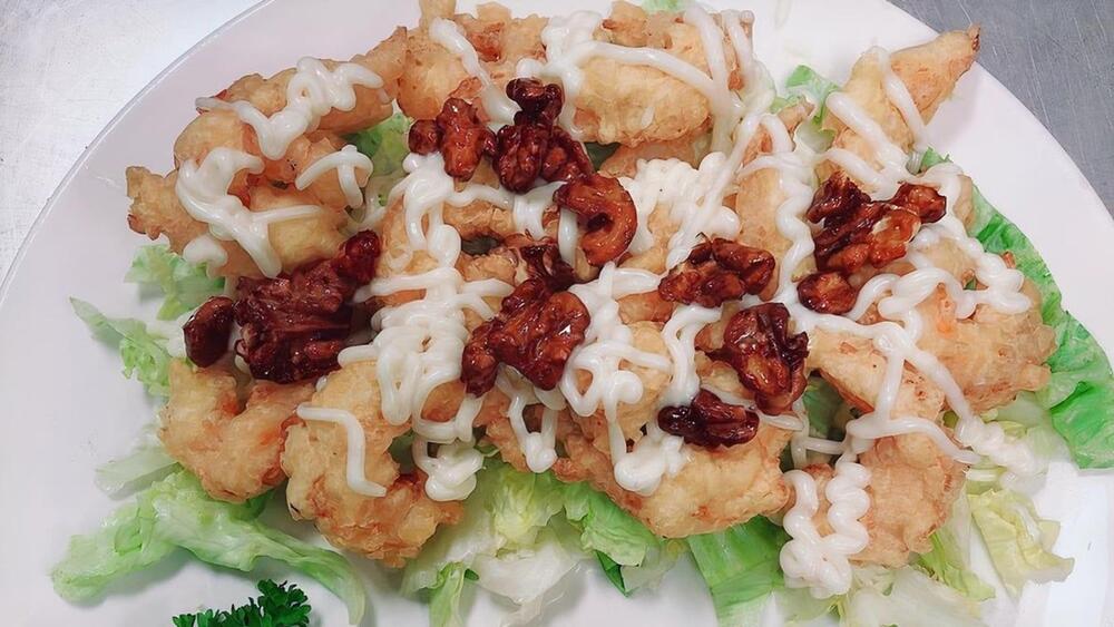 Shrimp With Walnut